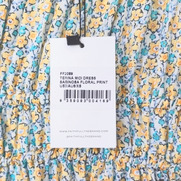 Faithfull the Brand Terina Midi Dress in Sabinosa Floral Print Cottage Inspired - Picture 7 of 7